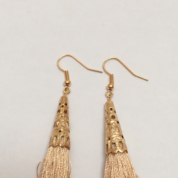 5 / $18 Bohemian Tassel Long Earring - Picture 6 of 6